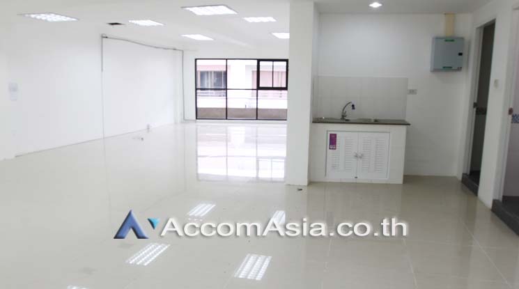  1  Studio Office Space For Rent in Sukhumvit ,Bangkok BTS Phra khanong at Park Avenue AA17394